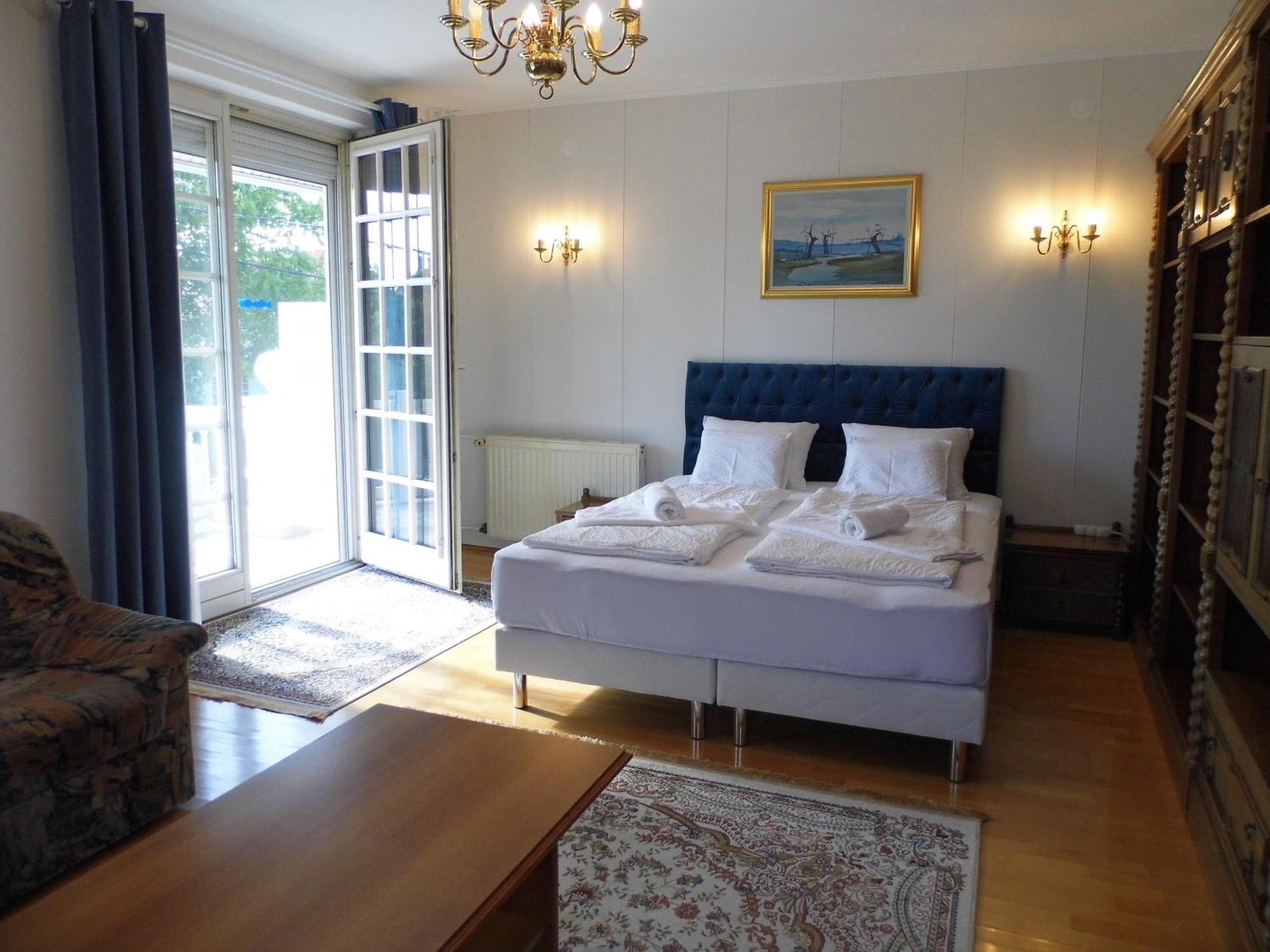 Millennium Villa Keszthely Quarto foto